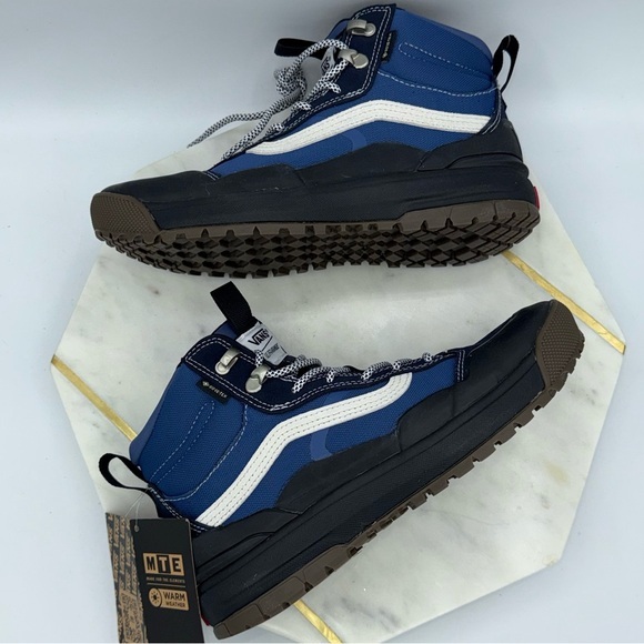 Vans Men’s Ultrarange EXO Hi Size 7 Navy/Black - Picture 1 of 8